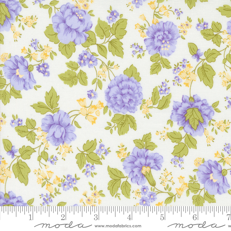 Georgia Main Floral Off White | Brenda Riddle of Acorn Quilts | Moda Fabrics | 18770 11 | Sold in 1/2 Yd