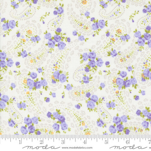 Georgia Paisley Off White | Brenda Riddle of Acorn Quilts | Moda Fabrics | 18773 11 | Sold in 1/2 Yd