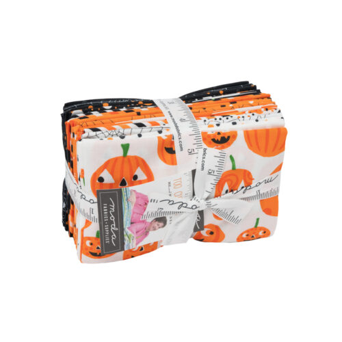 Too Cute To Spook Fat Eighth Bundle | Me and My Sister Designs | Moda Fabrics | 22420F8 | Sold As A Bundle