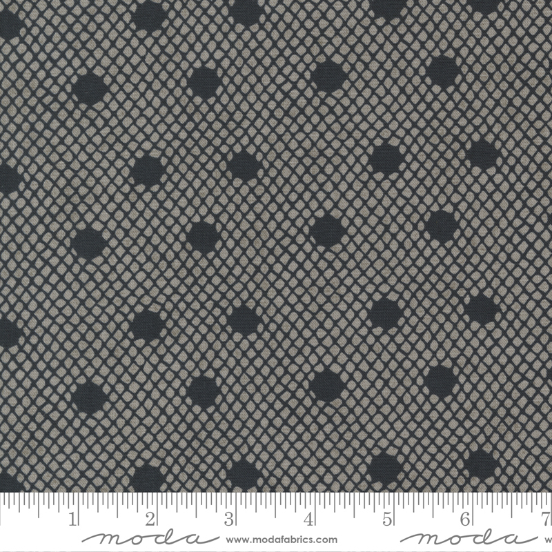 Date Night Swoon Dots Grey Couture | Basic Grey | Moda Fabrics | 30717 19 | Sold in 1/2 Yd
