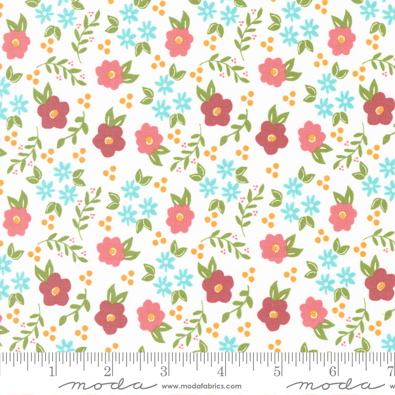 Bountiful Blooms Blooms Off White | Sherri and Chelsi | Moda Fabrics | 37661 11 | Sold in 1/2 Yd