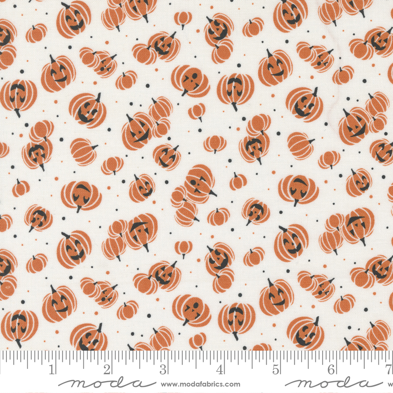 Spellbound Bootiful Grins Ghost | Sweetfire Road | Moda Fabrics | 43144 11 | Sold in 1/2 Yd
