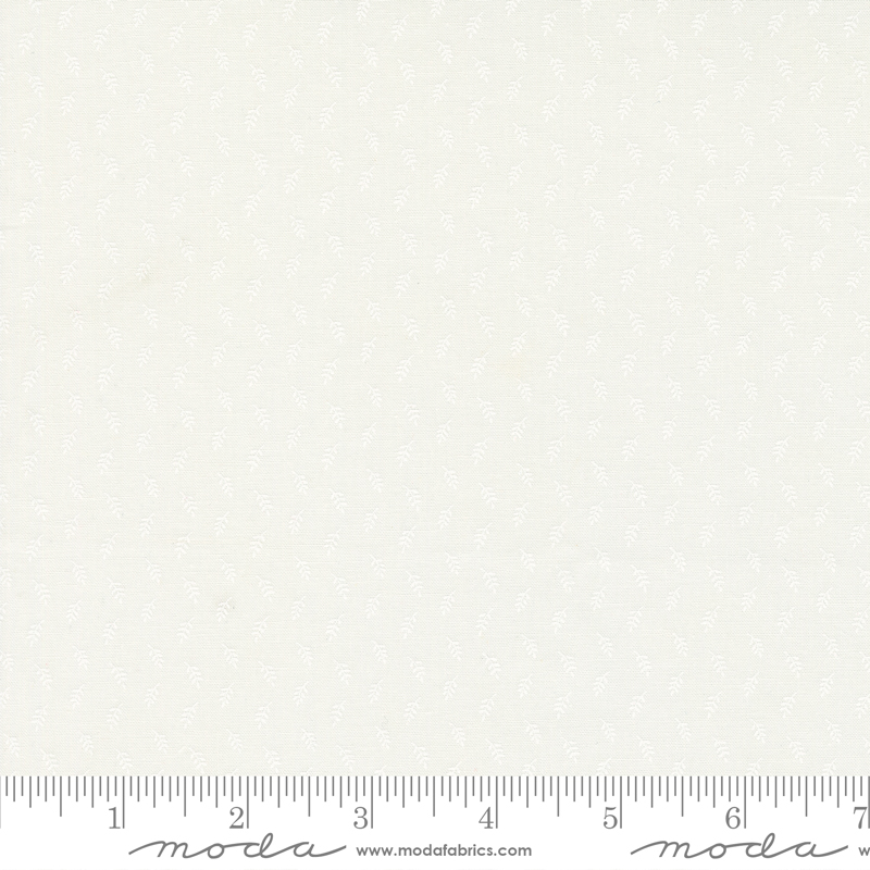 Honeybloom Leaf Milk White | 3 Sisters | Moda Fabrics | 44348 21 | Sold in 1/2 Yd