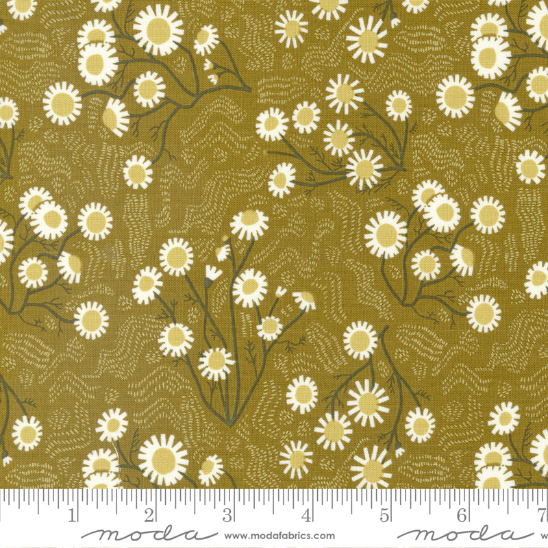 Quaint Cottage Chamomile Lichen | Gingiber | Moda Fabrics | 48372 14 | Sold in 1/2 Yd