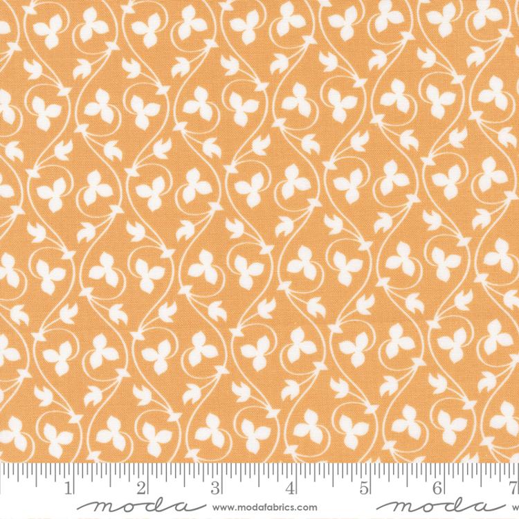 Cinnamon & Cream Butterscotch | Fig Tree And Co. | Moda Fabrics | 20455 14 | Sold in 1/2 Yds