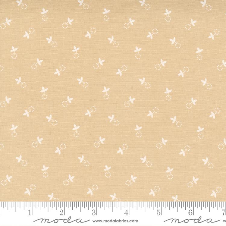 Cinnamon & Cream Flax | Fig Tree And Co. | Moda Fabrics | 20456 15 | Sold in 1/2 Yds