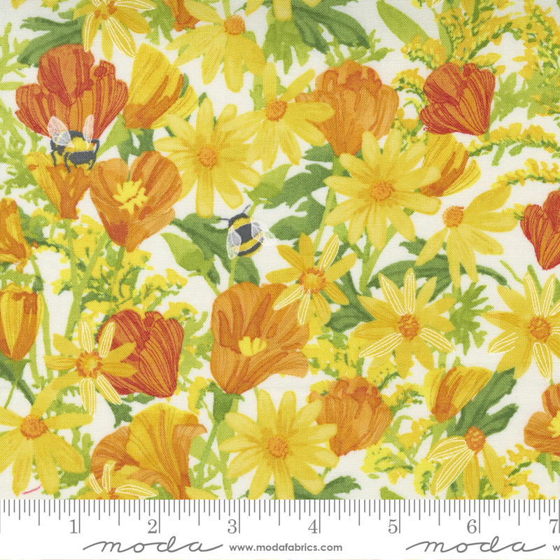 Wild Blossoms Daisies And Poppies Cream | Robin Pickens | Moda Fabrics | 48731 11 | Sold in 1/2 Yd