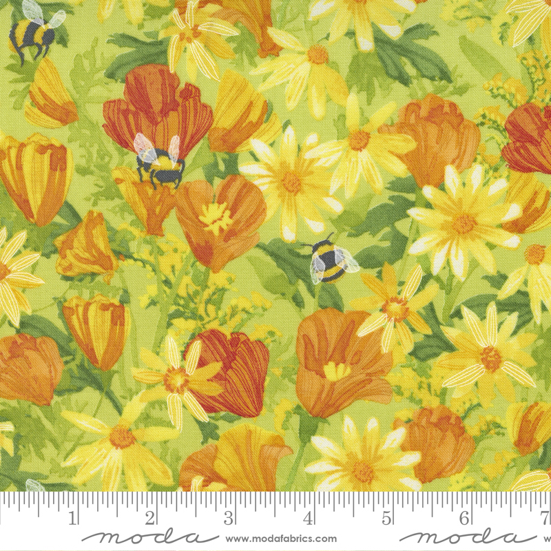 Wild Blossoms Daisies And Poppies Sunlit | Robin Pickens | Moda Fabrics | 48731 13 | Sold in 1/2 Yd