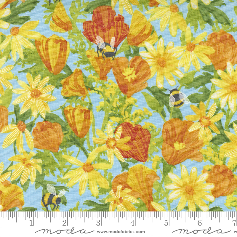 Wild Blossoms Daisies And Poppies Mist | Robin Pickens | Moda Fabrics | 48731 23 | Sold in 1/2 Yd