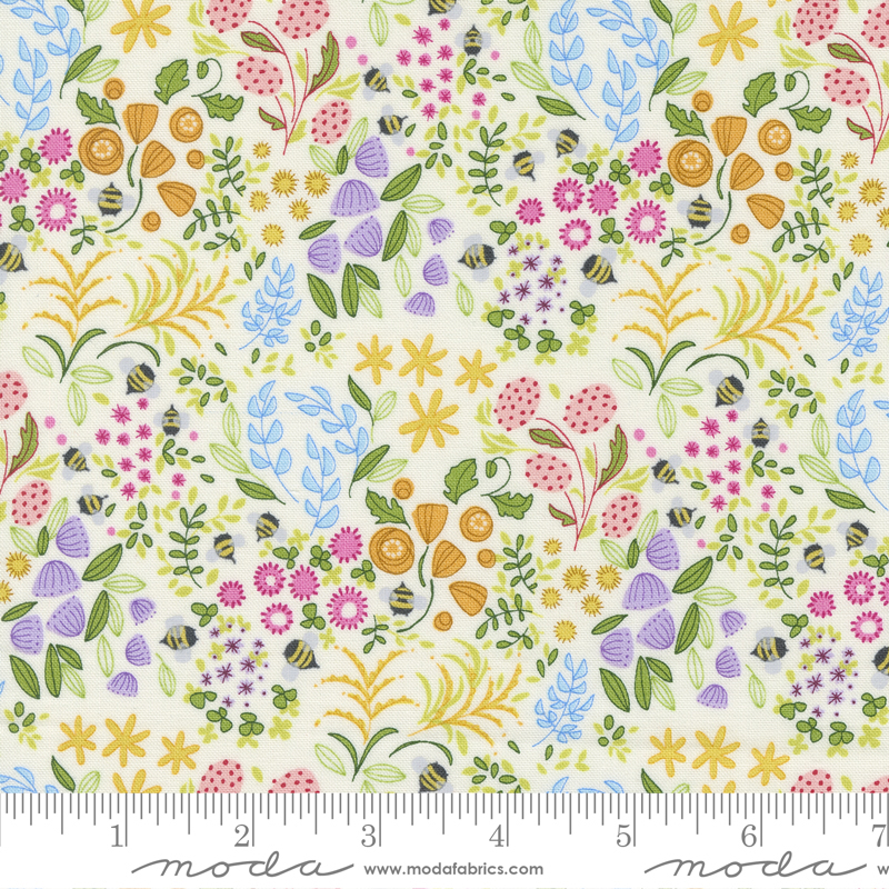 Wild Blossoms Little Wild Things Cream | Robin Pickens | Moda Fabrics | 48735 11 | Sold in 1/2 Yd