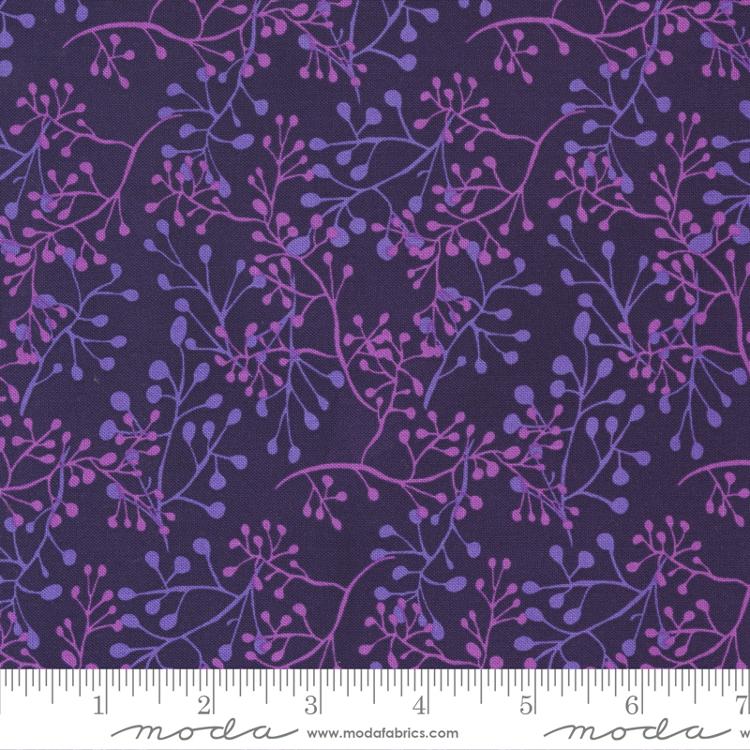 Pansys Posies Amethyst | Robin Pickens | Moda Fabrics | 48724 25 | Sold in 1/2 Yds