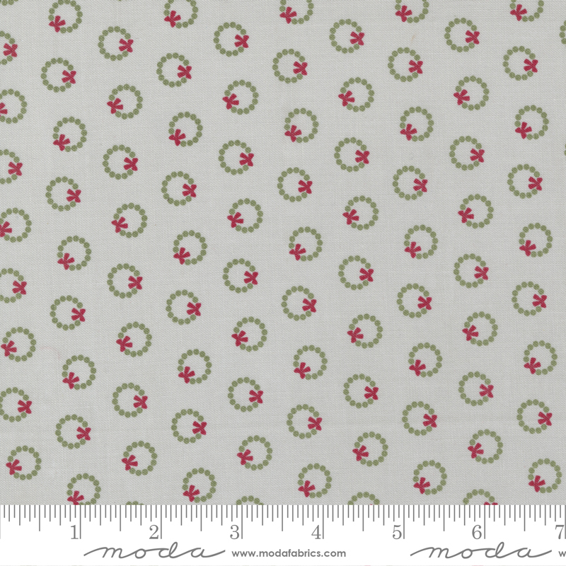 Christmas Eve Wreath Silver | Lella Boutique | Moda Fabrics | 5183 12 | Sold in 1/2 Yd