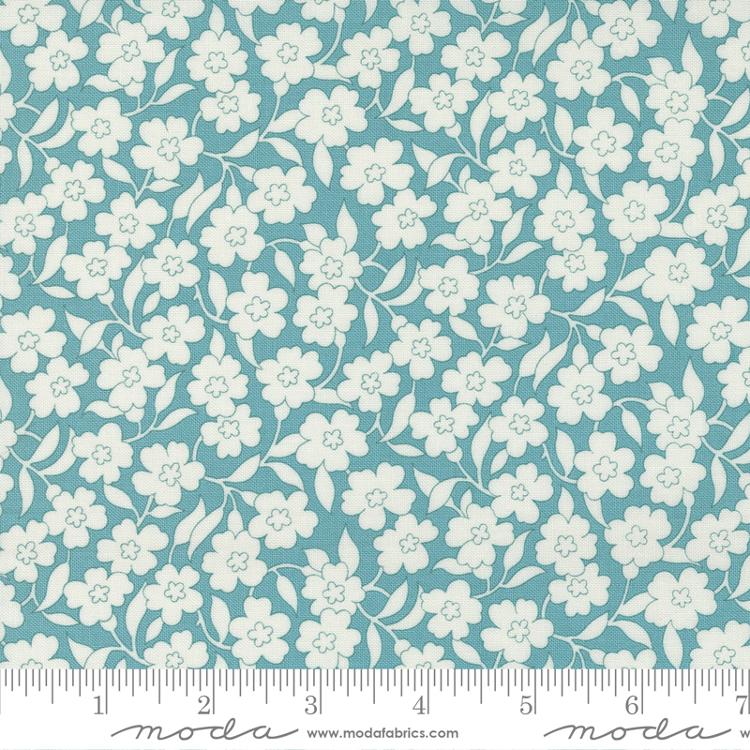 Flower Power Turquoise | Maureen McCormick | Moda Fabrics | 33711 29 | Sold in 1/2 Yd