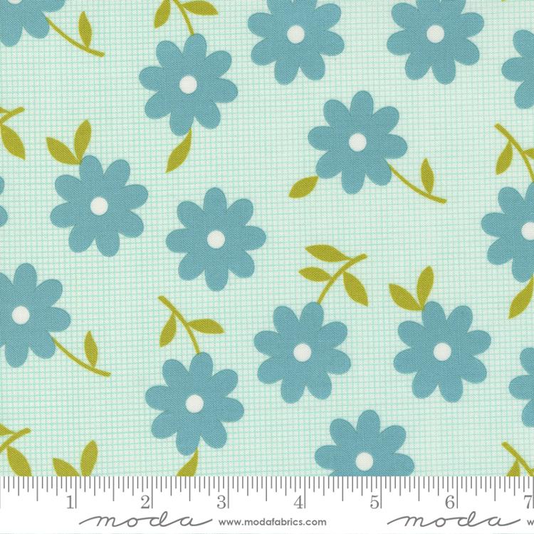 Flower Power Aqua | Maureen McCormick | Moda Fabrics | 33714 17 | Sold in 1/2 Yd