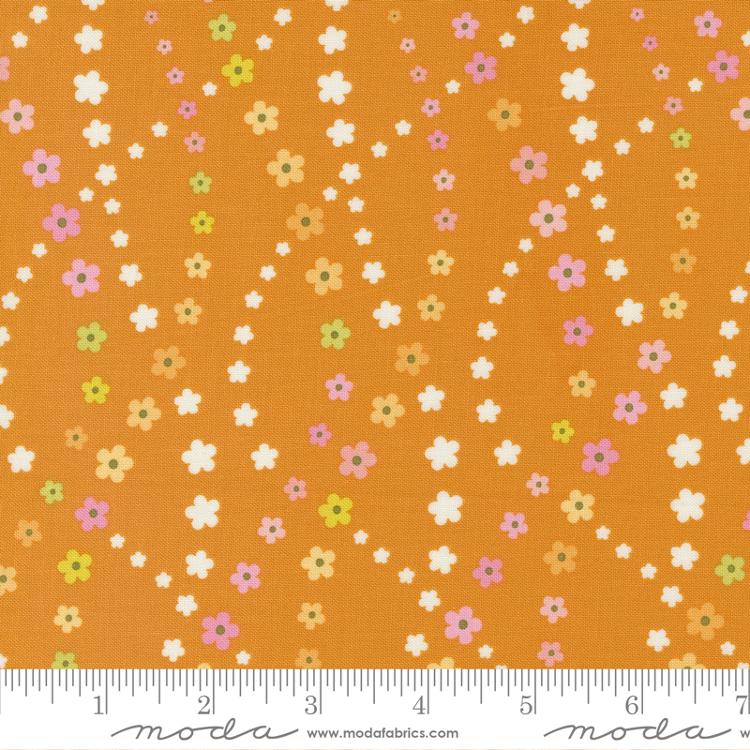 Flower Power Clementine | Maureen McCormick | Moda Fabrics | 33716 14 | Sold in 1/2 Yd