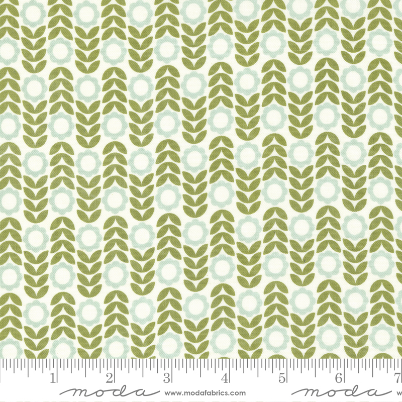 Main Street Flower Shop Vanilla Multi | Sweetwater | Moda Fabrics | 55646 11 | Sold in 1/2 Yd