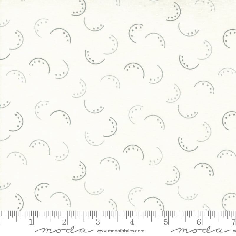 Silhouettes Curves Cream | Holly Taylor | Moda Fabrics | 6934 16 | Sold in 1/2 Yd