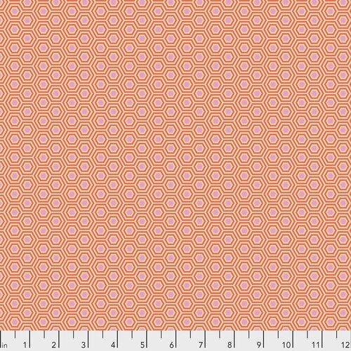 PEACH BLOSSOM | True Colors | Hexy | Tula Pink | PWTP150.PEACHBLOSSOM | Sold in 1/2 Yds